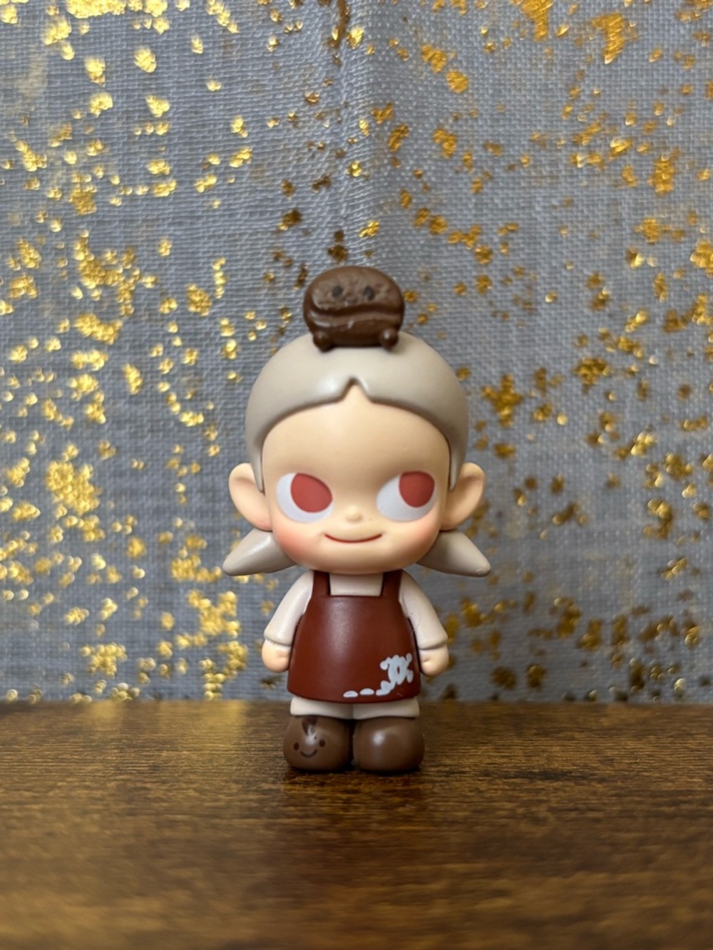 Pop Mart Pop Bean Coffee Factory Barista Series - Zsiga